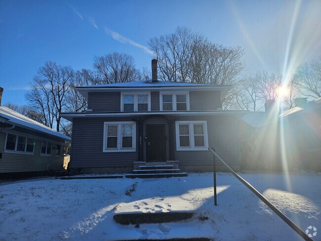 Building Photo - 4515-4517 N College Ave Unit 4517 N College Ave Rental