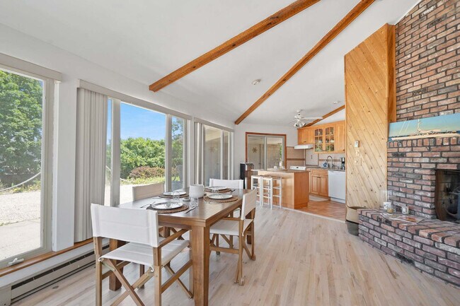 Photo - 155 Sound Ave Unit SI ID1521494P