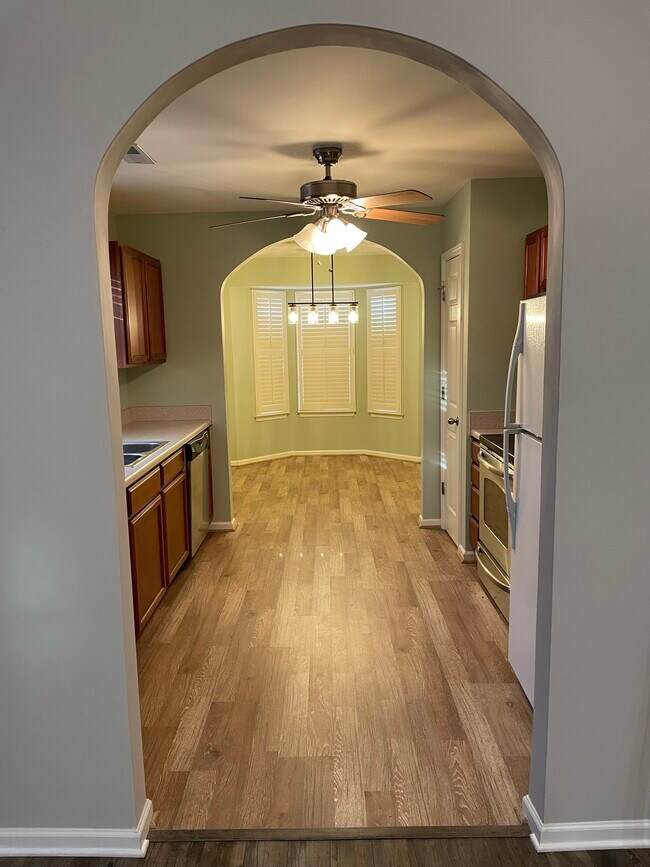 Kitchen - 2412 Richard Rozzelle Dr