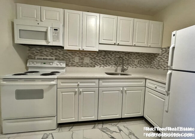 Photo - 101 Monmouth St Unit 618