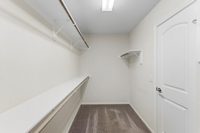 Photo - 1822 Calabasas Way