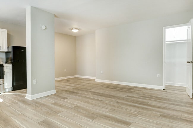 Photo - 3916 Chamberlayne Ave Unit 4A