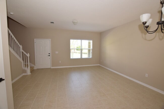 Photo - 8019 Jeremy Joseph Aly