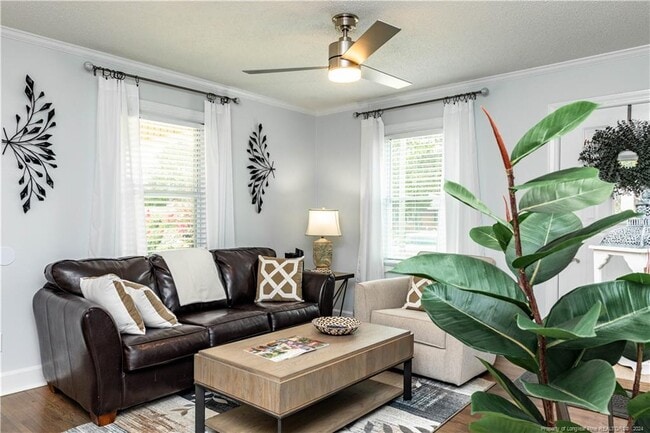 Photo - 1805 Wayne Ln