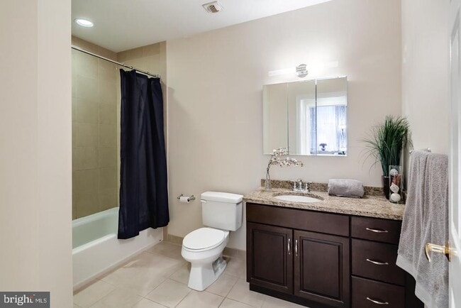 Photo - 1600 Arch St Unit 808