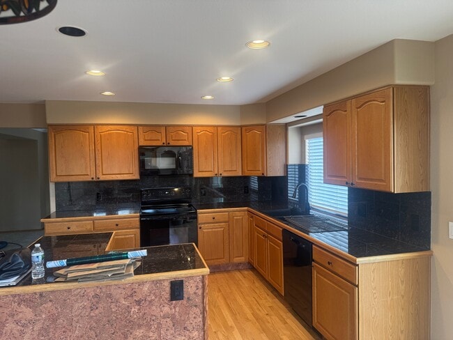 Building Photo - 5514 Saxon Ln Rental