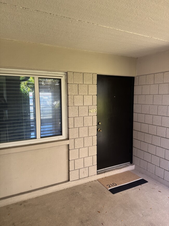 Building Photo - 3232 S Macdill Ave Unit 210