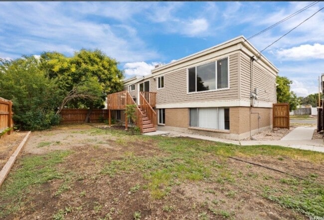 Photo - 1730 W Baroness Pl Unidad A (Downstairs)