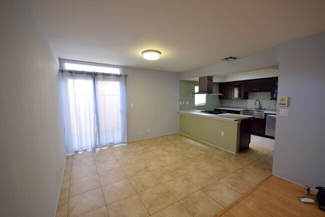 Photo - 3918 Huron Ave