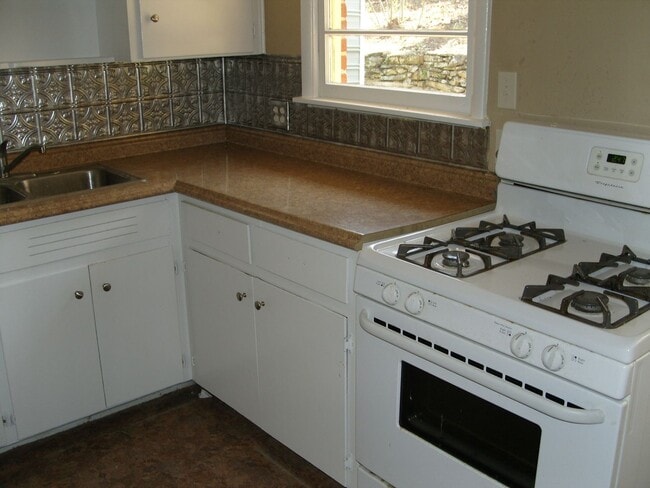 Photo - 154 Nottingham Ct