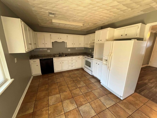 Photo - 3005 Sumac Rd SW