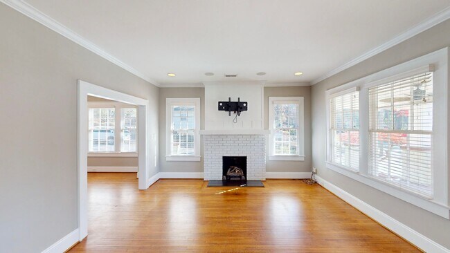 Photo - 2100 Rozzelles Ferry Rd