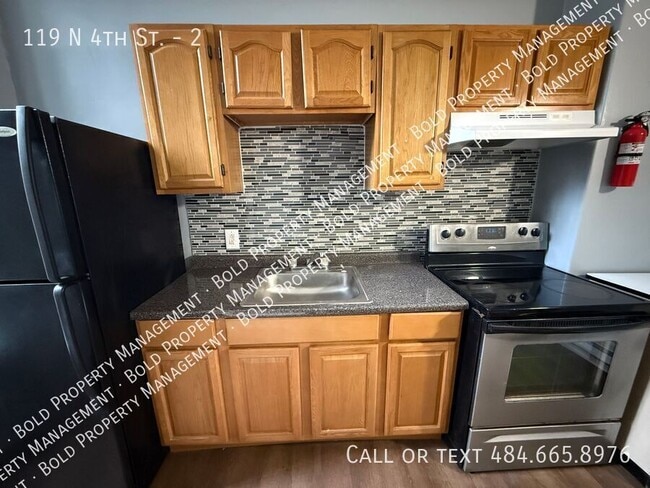 Building Photo - 119 N 4th St Unit 2