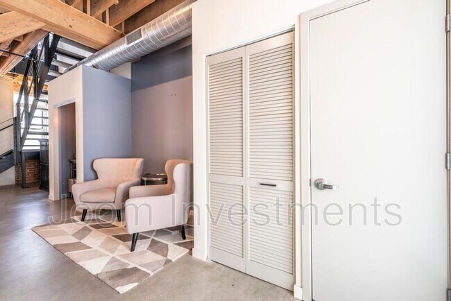 Photo - 527 Molino St Unidad 107