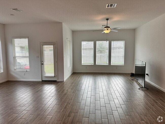 Building Photo - 15126 Nettleton Ml Rental