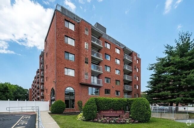 Building Photo - 8 9th St Unit 113 Rental