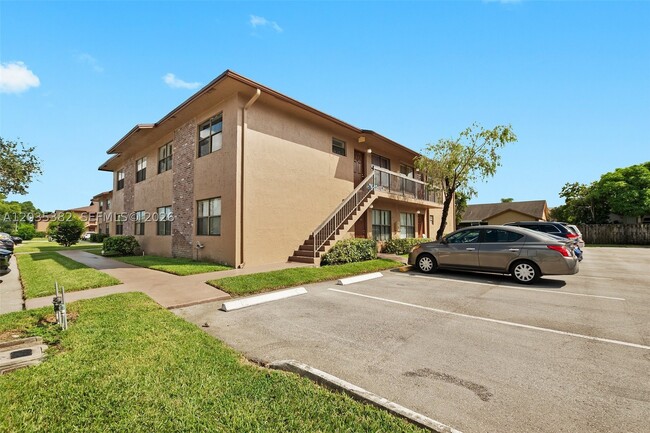 10053 Winding Lake Rd Unidad 101