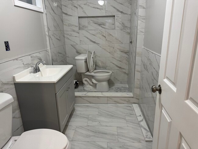 Photo - 24 W Tremlett St Unit B
