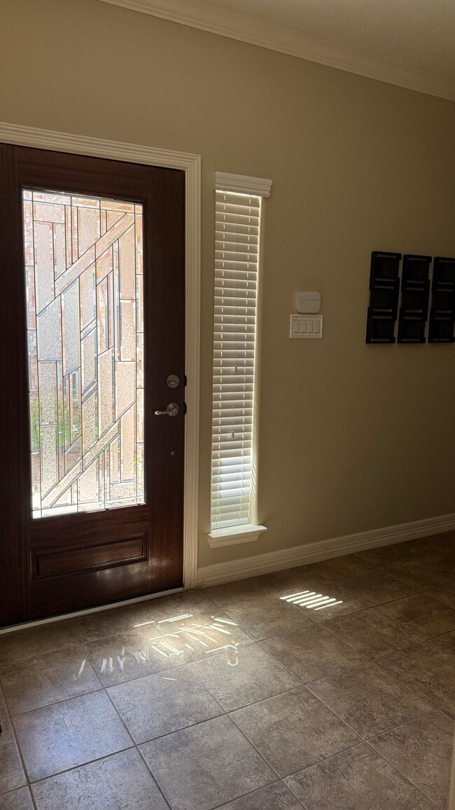 Photo - 4014 Waterford Ln