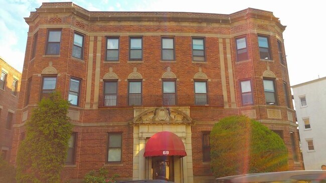 Photo - 69 Quint Ave Unit 15