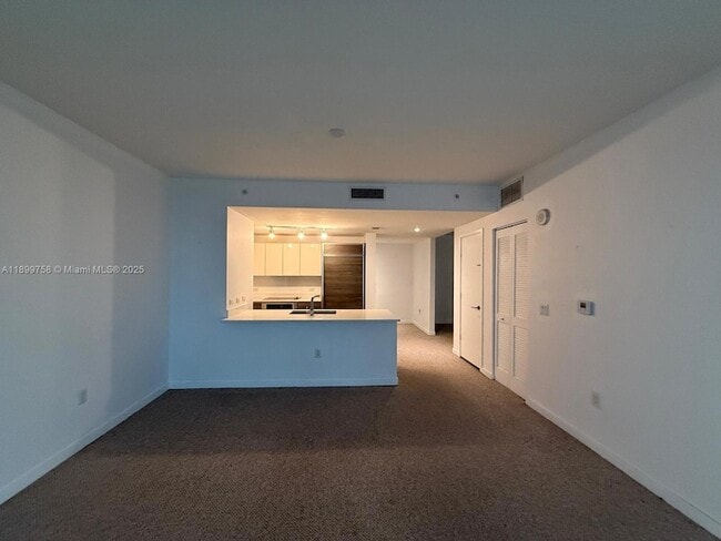 Photo - 1100 S Miami Ave Unidad 2303