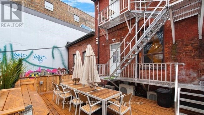 Photo - 631 Queen St W Unit 2