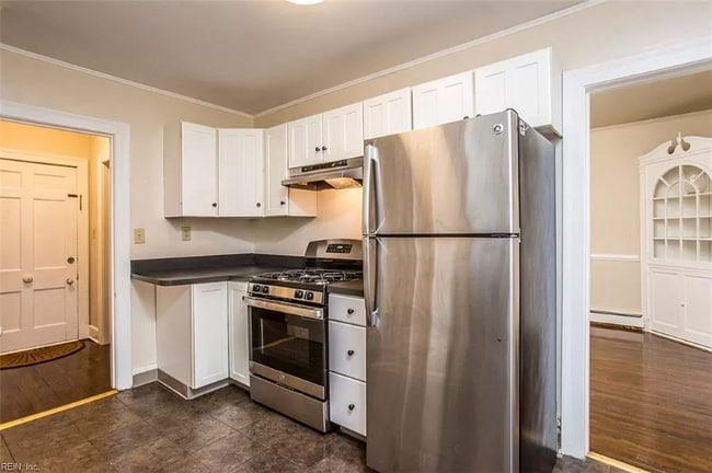 Photo - 210 Piez Ave