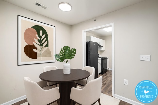 Photo - 1041 W Barton St Unidad R