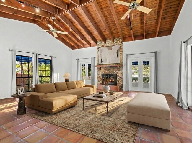 Building Photo - 1313 Ponce de Leon Dr