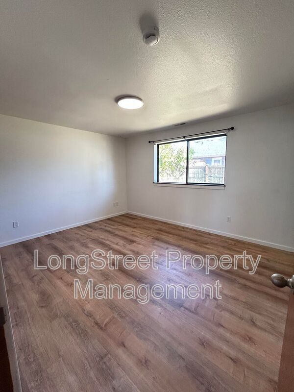 Photo - 2169 SE Madison St