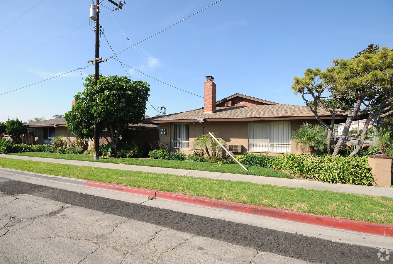 Photo - Len Mar Garden Apartments