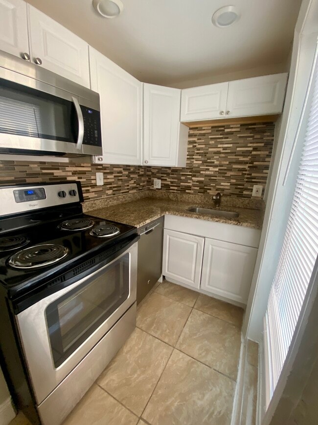 Photo - 28 Hinckley St Unit 1R