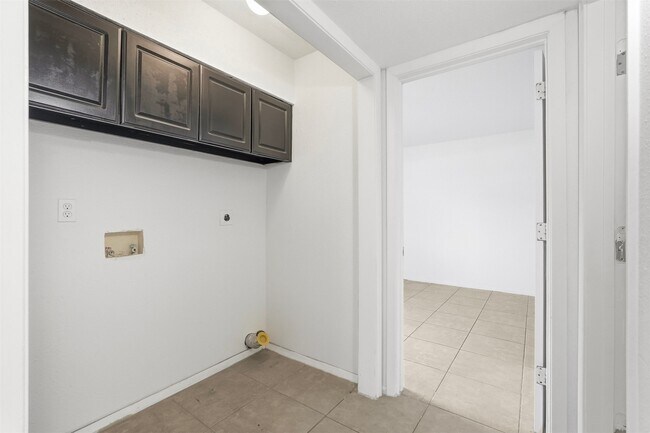 Photo - 10501 South Dr Unit 288