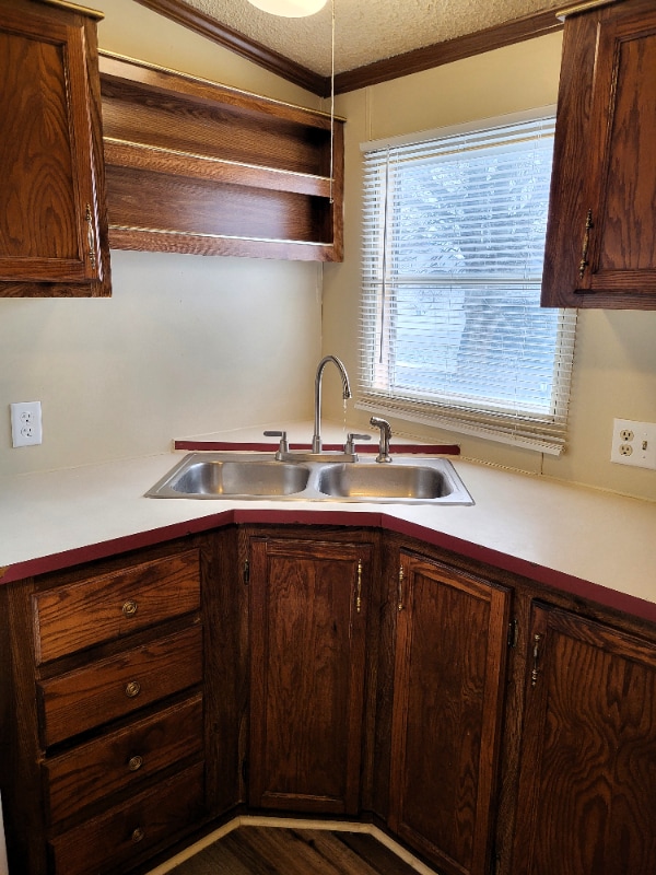 Photo - 2500 Mann Rd