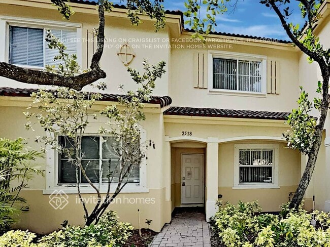 Building Photo - 2518 SW 83rd Terrace Rental