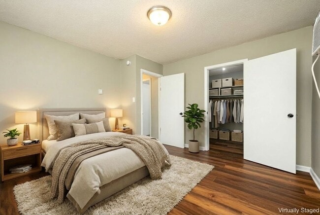 Photo - The Crossings