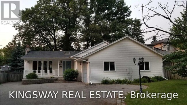 Photo - 465 Maple Grove Dr