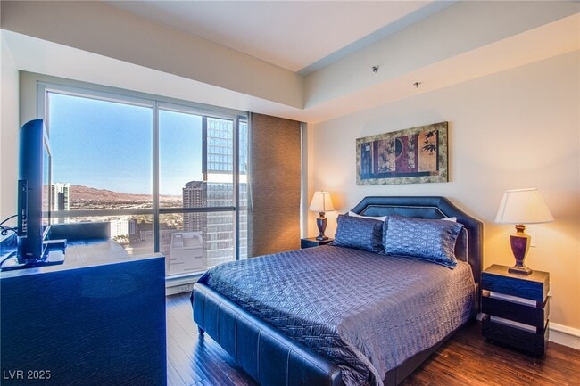 Building Photo - 2700 S Las Vegas Blvd Unit 3307