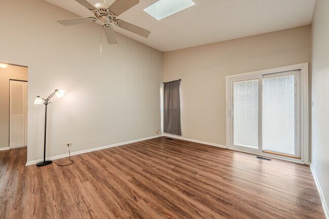 Photo - 1846 Shetland Rd