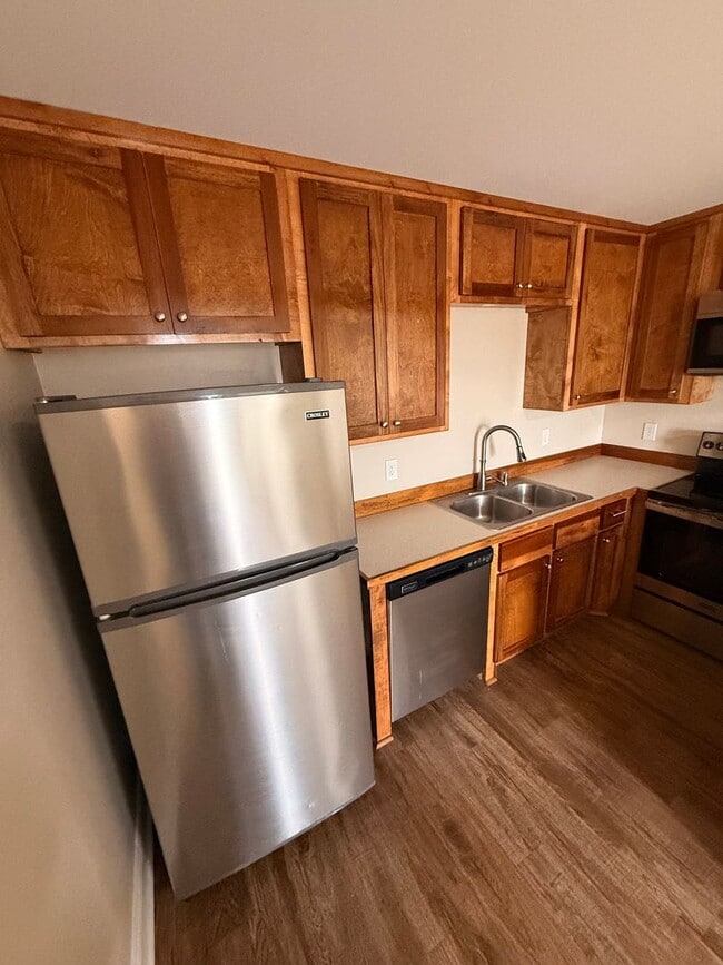 Photo - 3801 Halsey St Unit Apt 204