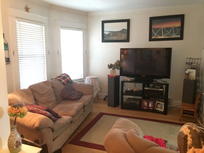 Photo - 1551 W Broad St