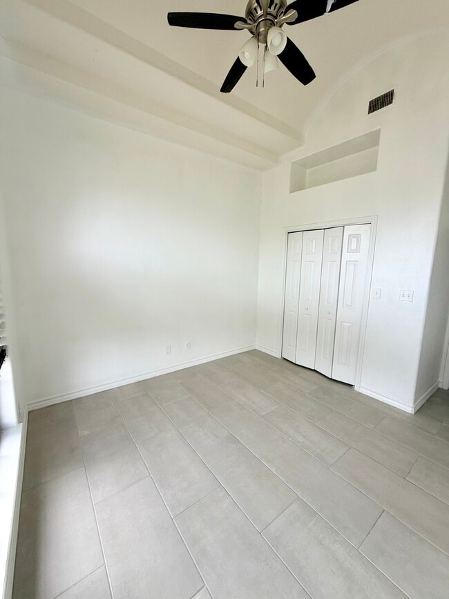 Photo - 1707 Crown Pointe Blvd