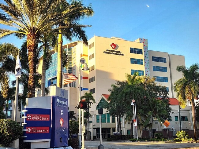 Building Photo - 5934 Buchanan St Unit 2-4