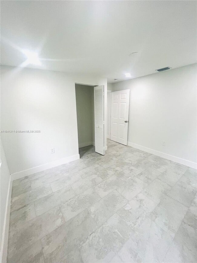 Building Photo - 8000 NW 11th Ave Unit 2 Rental