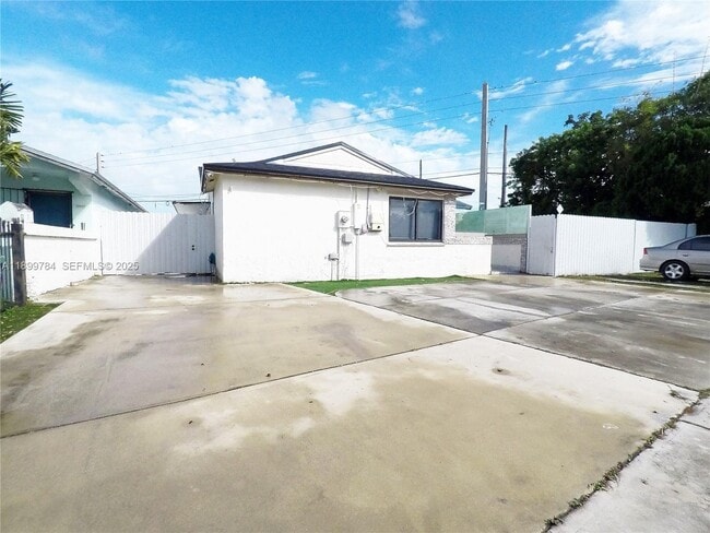 Photo - 19823 SW 123rd Pl Unit 19823