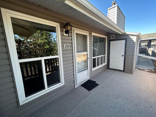 Photo - 1503-1503 Mill Woods Rd E