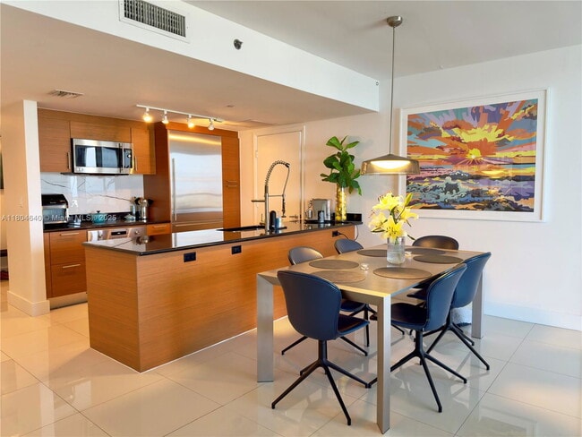 Photo - 50 Biscayne Blvd Unidad 4810