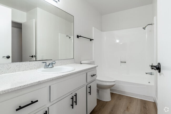 2BR, 1BA - 965SF