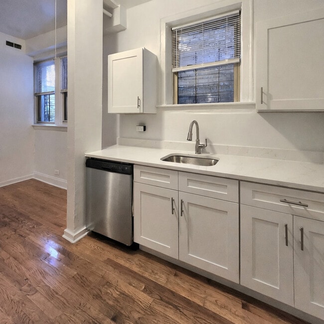 Photo - 3746 W Irving Park Rd Unit GDN