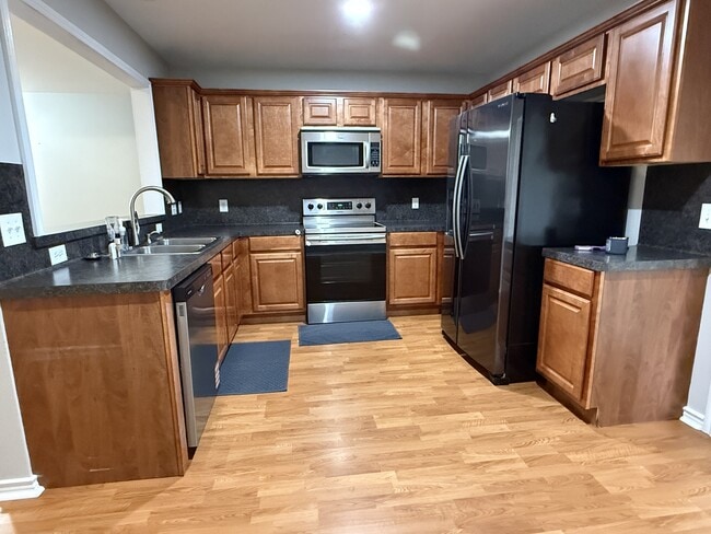 Photo - 105 Willow Brook Dr